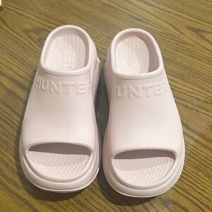 Hunter Light Pink Slide Sandals